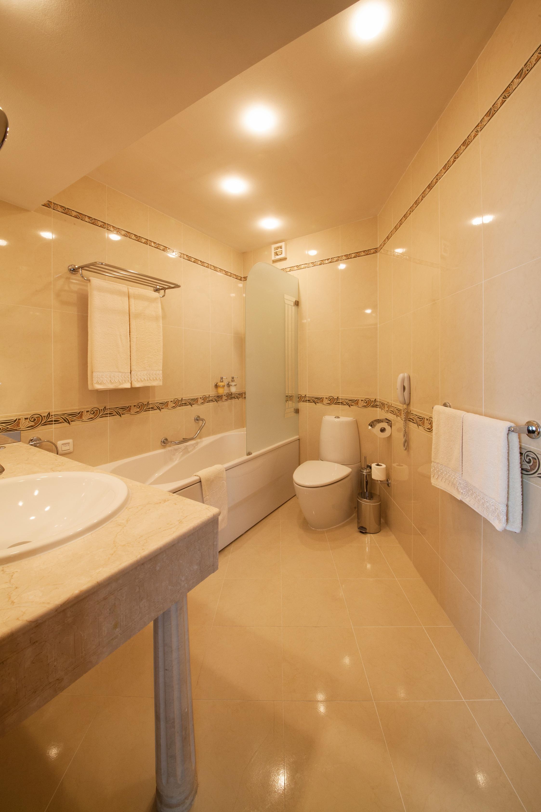 Grand Hotel London Varna Ngoại thất bức ảnh Bathroom