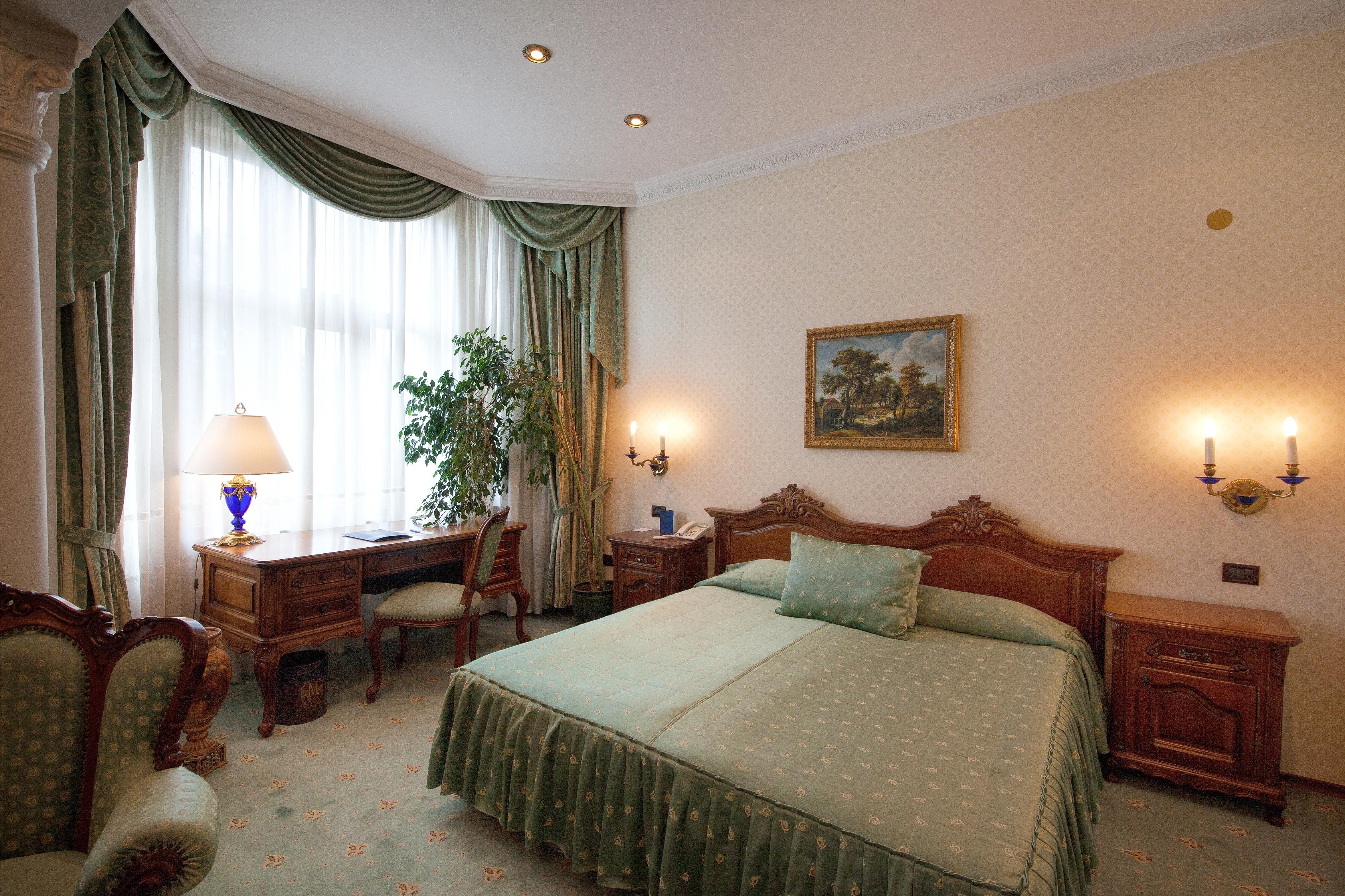 Grand Hotel London Varna Ngoại thất bức ảnh A bedroom